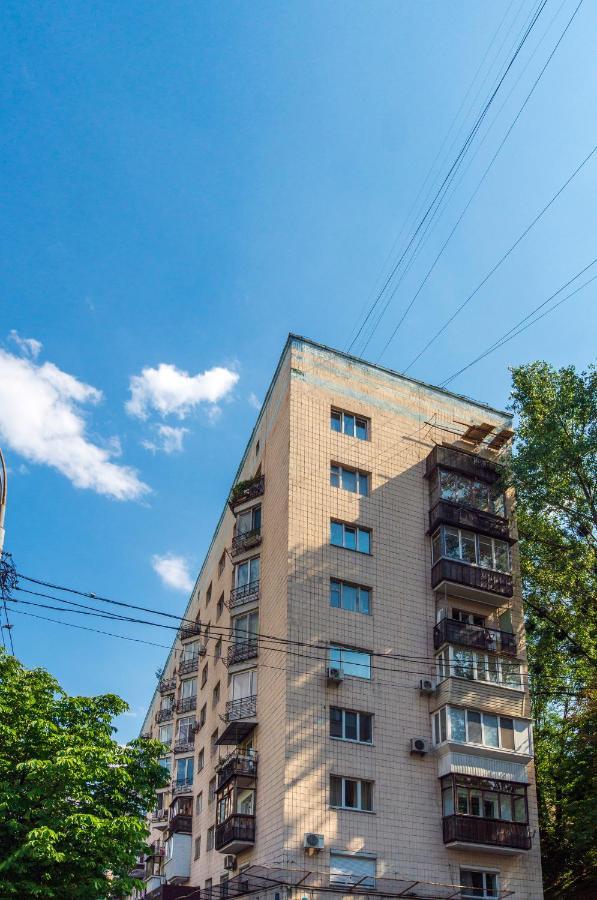 Бульвар Леси Украинки 10 Kiev Luaran gambar